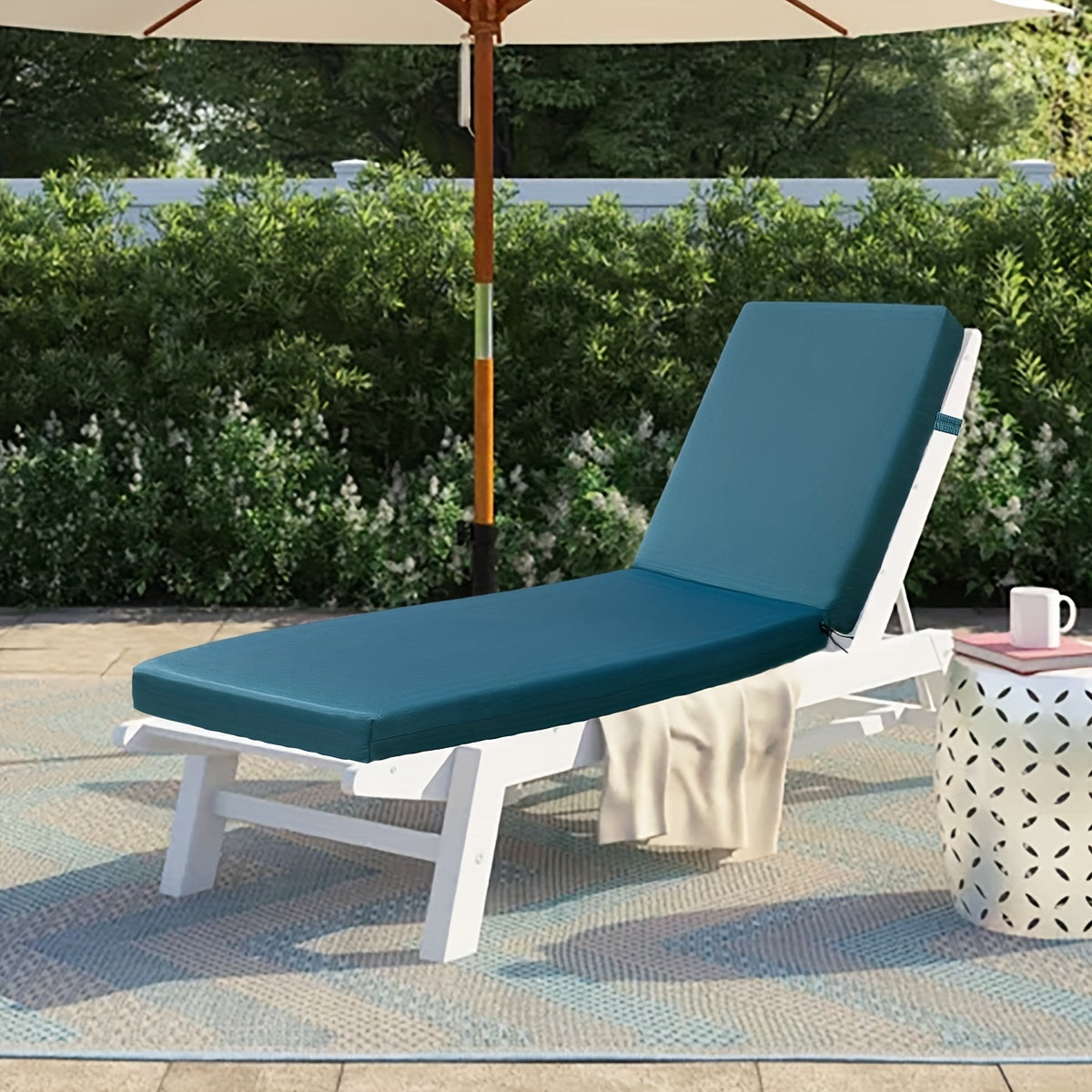 Outdoor Chaise Lounge Cushion, Foam Fill, Zippered, Pool & Patio